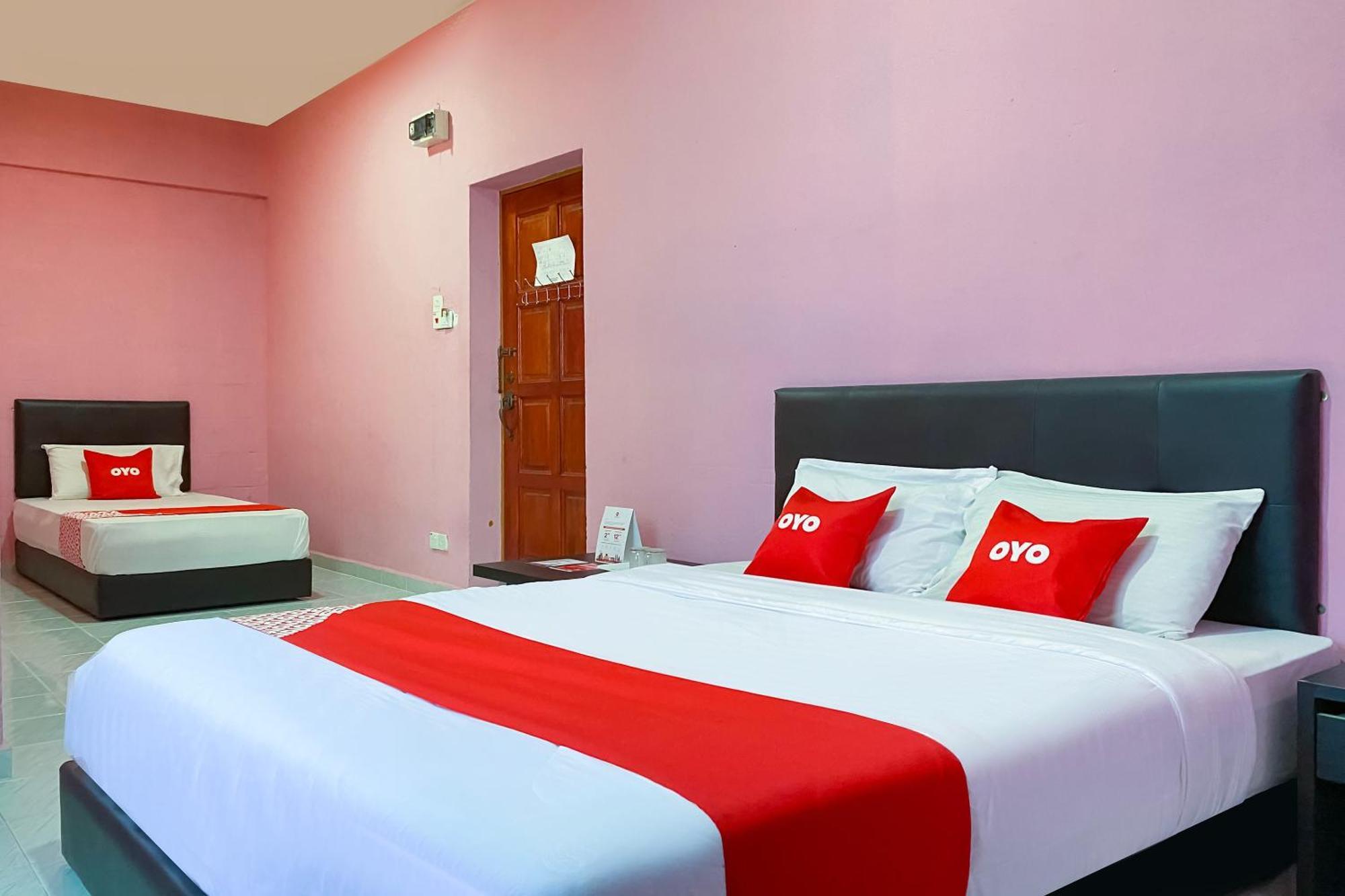Coop Hotel Kangar Exterior foto