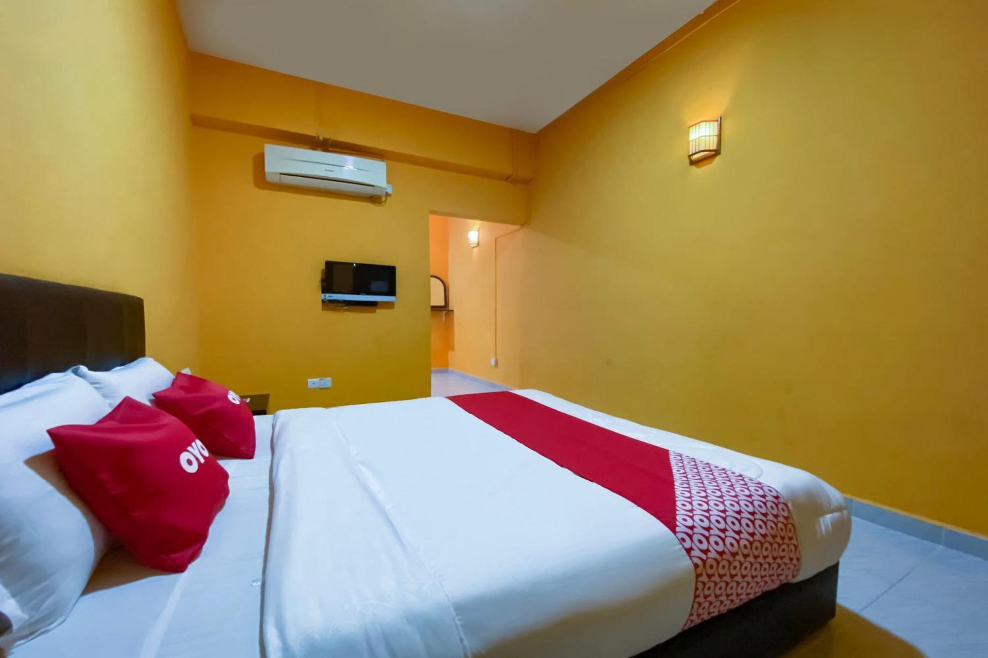 Coop Hotel Kangar Exterior foto