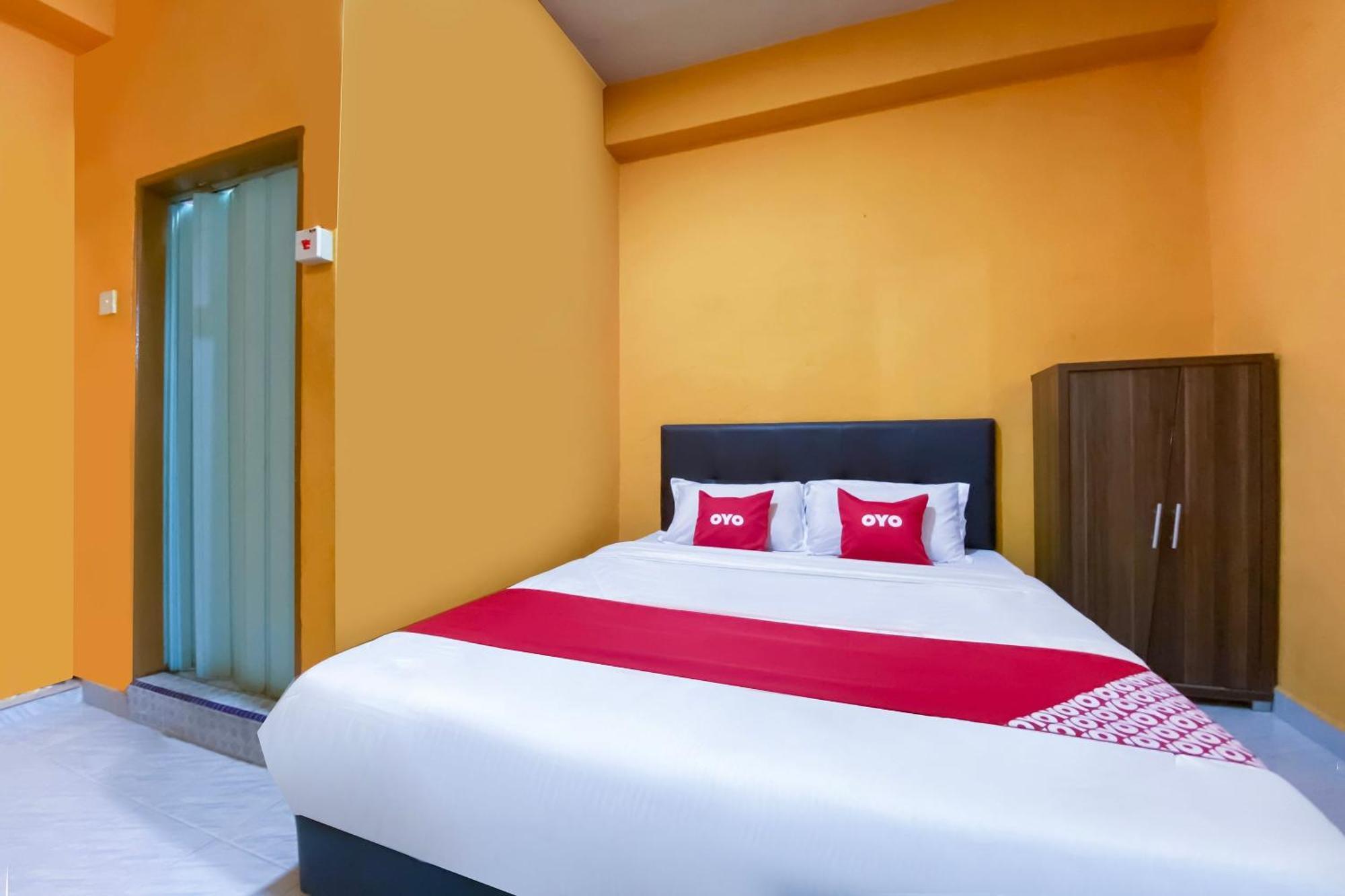 Coop Hotel Kangar Exterior foto