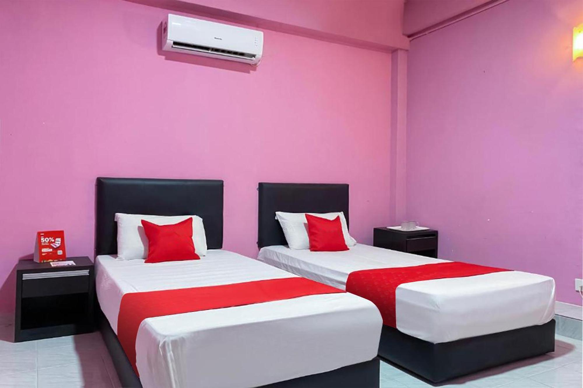 Coop Hotel Kangar Exterior foto