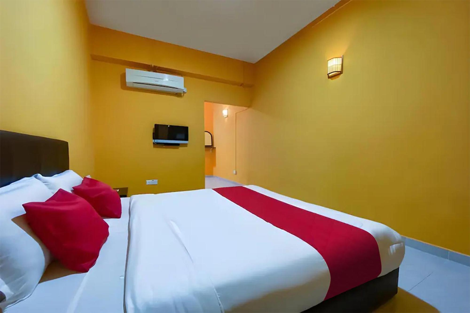 Coop Hotel Kangar Exterior foto